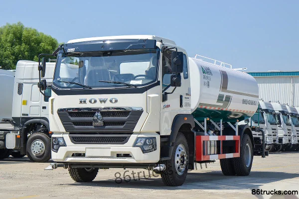 Sinotruk HOWO G5X 220 hp 4X2(6 wheels) Water Sprinkler Truck (Luye Brand)(Capacity 10.67) Exterior (3) | 86Trucks