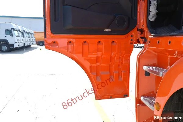 Sinotruk Sitrak SITRAK G7 510 hp 8X4(12 wheels) 9.45m AMT Automatic Refrigerated Truck Cab (3) | 86Trucks