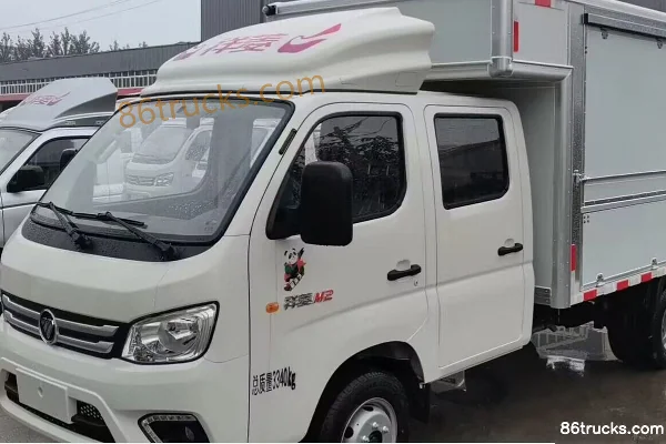 Foton Xiangling M2 1.6L 122 hp 4X2(6 wheels) Gasoline 3.1m Double Row Cab Wing Opening Van Mini Truck (Hongxingda Brand) (China VI) Exterior