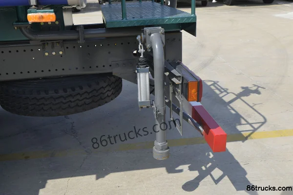 Sinotruk HOWO N5G 310hp 6X4(10 wheels) Water Sprinkler Truck (Lvye Brand) Body (3) | 86Trucks