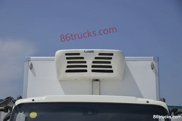 Sinotruk HOWO Hanjiang 130 ch 4X2(6 roues) camion frigorifique 4 m (China VI) (marque Luye) Carrosserie (1) | 86Trucks