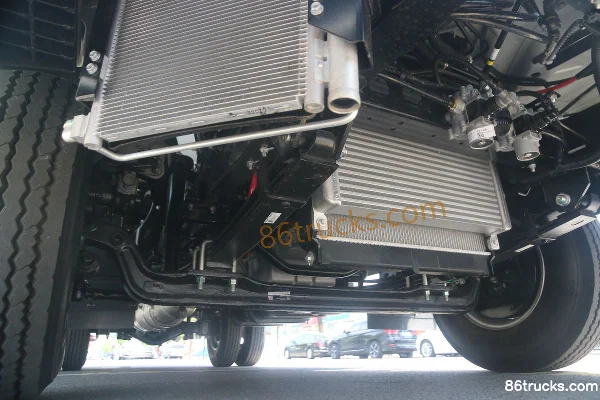 JAC Weiling K5 150hp 4X2(6 wheels) 4.015m Single Row Refrigerated Truck (China VI) Chassis (3) | 86Trucks