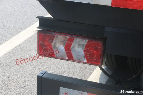 JAC Weiling K5 150hp 4X2(6 wheels) 4.015m Single Row Refrigerated Truck (China VI) Body (2) | 86Trucks