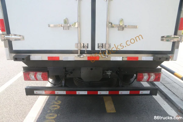 JAC Weiling K5 150hp 4X2(6 wheels) 4.015m Single Row Refrigerated Truck (China VI) Body (1) | 86Trucks