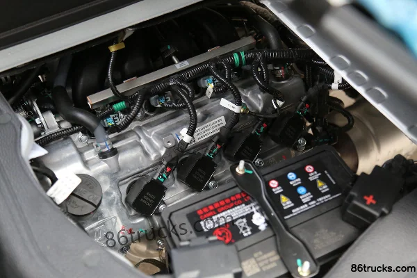 Foton Xiangling V1 1.6L 122hp 4X2(6 wheels) Gasoline 2.8m single-row wing-opening van micro truck Chassis (2) | 86Trucks