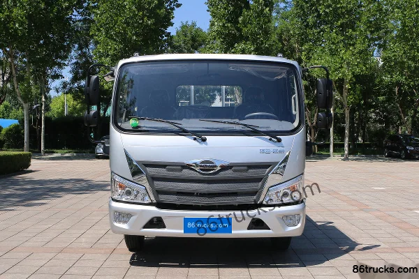 Foton Times Linghang G5 132hp 4X2(6 wheels) 3.83m Crew Cab Flatbed Light Truck Exterior (2) | 86Trucks