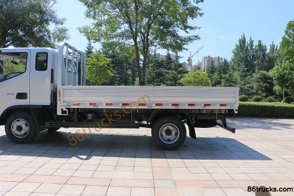 Foton Times Linghang G5 132hp 4X2(6 wheels) 3.83m Crew Cab Flatbed Light Truck Body (3) | 86Trucks