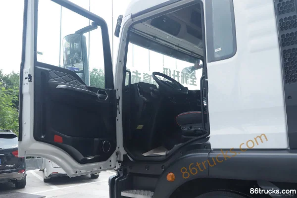 Sinotruk Sitrak G5S Luxury Edition 270hp 4X2(6 wheels) 6.8m AMT Automatic Cage Cargo Truck Cab (2) | 86Trucks