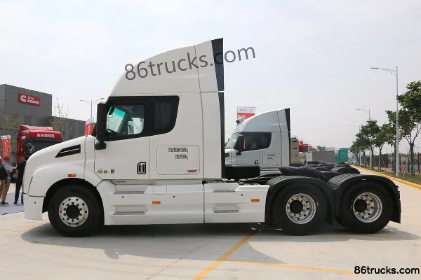 SHACMAN Commercial Vehicle Zhide·Yan High-End Edition 560hp 6X4(10 wheels) AMT Automatic Long-Nose Tractor Truck (China VI) Exterior (3) | 8