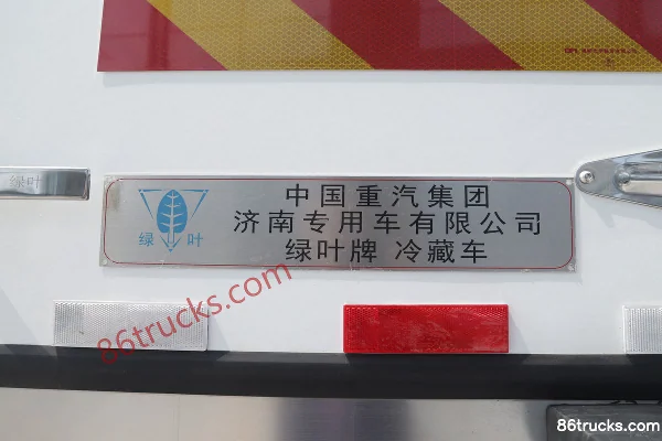 Sinotruk Sitrak G7S 490hp 8X4(12 wheels) 9.45m AMT automatic refrigerated truck Body (3) | 86Trucks