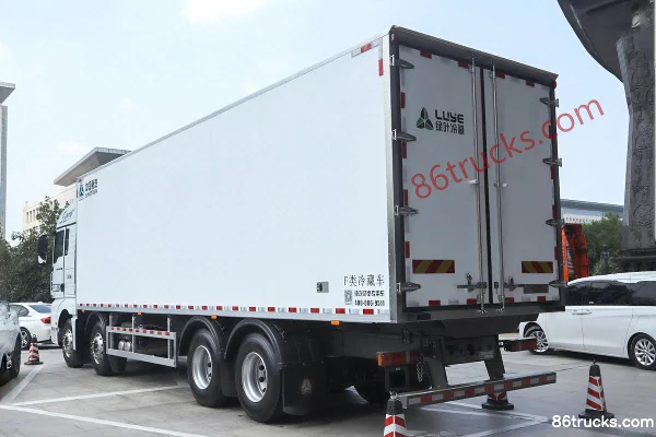 Sinotruk Sitrak G7S 490hp 8X4(12 wheels) 9.45m AMT automatic refrigerated truck Body (1) | 86Trucks