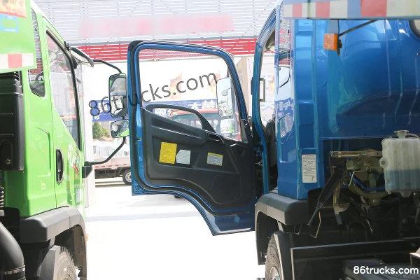 FAW Jiefang Qingdao Hu VH 220 hp 6X2(8 wheels) 4.2m Dump Truck (China VI) Cab (1) | 86Trucks