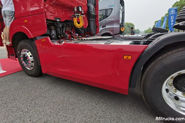 HualingX9 560 ch 6X4(10 roues) tracteur routier Châssis (1) | 86Trucks