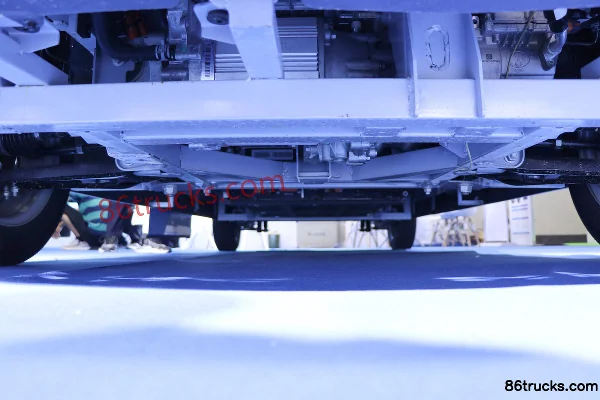 ZhiLan Auto ZhiLan Elf E7 5.395m Electric Cargo Van 46.36kWh Chassis (1) | 86Trucks