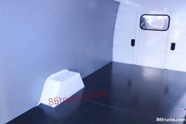 ZhiLan Auto ZhiLan Elf E7 5.395m Electric Cargo Van 46.36kWh Cargo Box (3) | 86Trucks