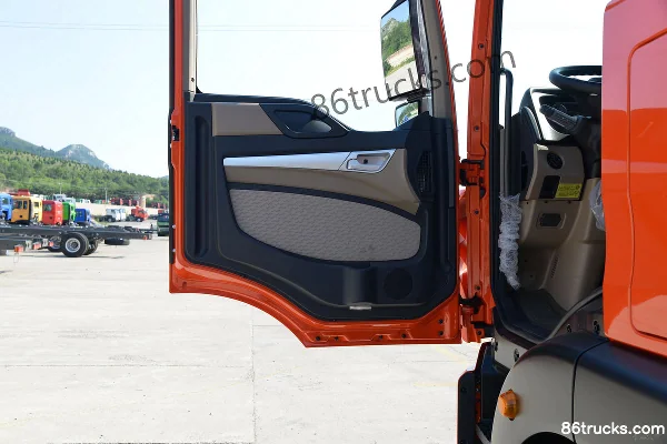Sinotruk HOWO TX 270 hp 4X2(6 wheels) 6.75m AMT automatic flatbed cargo truck (China VI) (Weichai) (10-speed) Cab (1) | 86Trucks