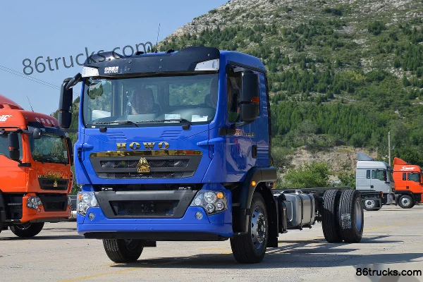 Sinotruk HOWO TX 250hp 4X2(6 wheels) 8.6m wing-opening box cargo truck (China VI)(8-speed) Exterior (3) | 86Trucks