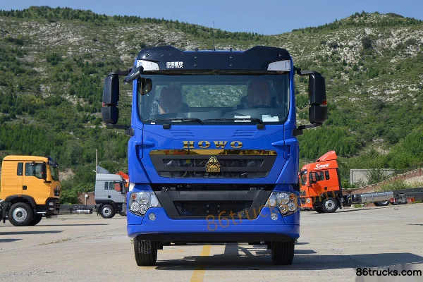 Sinotruk HOWO TX 250hp 4X2(6 wheels) 8.6m wing-opening box cargo truck (China VI)(8-speed) Exterior (2) | 86Trucks