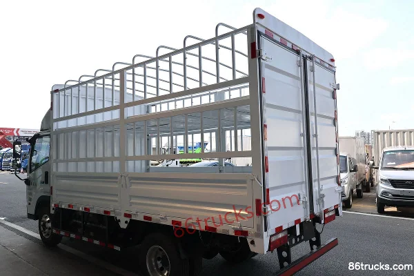 Hyundai Commercial Vehicle Hongtu EV 4.5T 4.14m Single Row Pure Electric Stake Transport Truck 4X2(6 wheels) Body (1) | 86Trucks