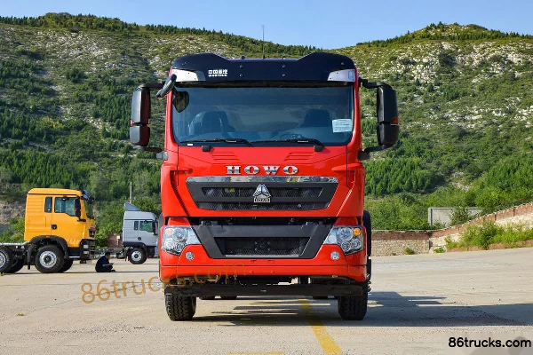 Sinotruk HOWO TX 350hp 4X2(6 wheels) Fire Truck Chassis (Double Row) Exterior (2) | 86Trucks