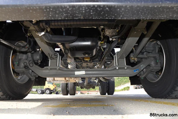Sinotruk HOWO TX 350hp 4X2(6 wheels) Fire Truck Chassis (Double Row) (1) | 86Trucks