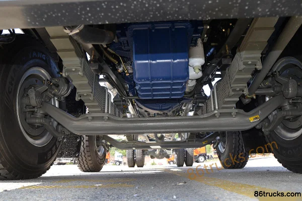 Sinotruk HOWO TX 310 hp 6X2(8 wheels) 9.6 m stake truck (China VI) Chassis (1) | 86Trucks