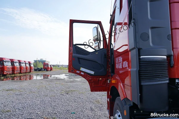 FAW Jiefang J6P Heavy Truck 2022 Model 520 hp 6X4(10 wheels) Automatic Tractor Truck (China VI) Cab (1) | 86Trucks