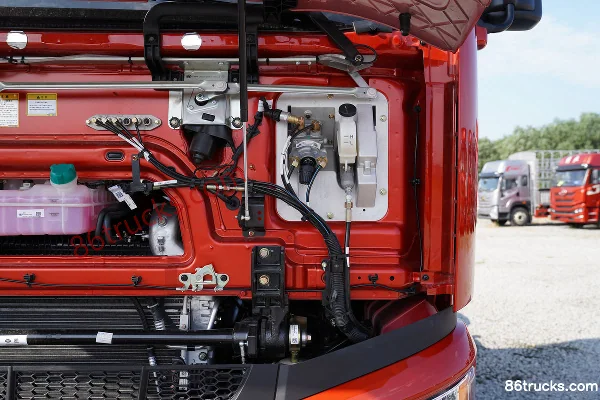FAW Jiefang J6P Heavy Truck 2022 Model 520 hp 6X4(10 wheels) Automatic Tractor Truck (China VI) Chassis (3) | 86Trucks
