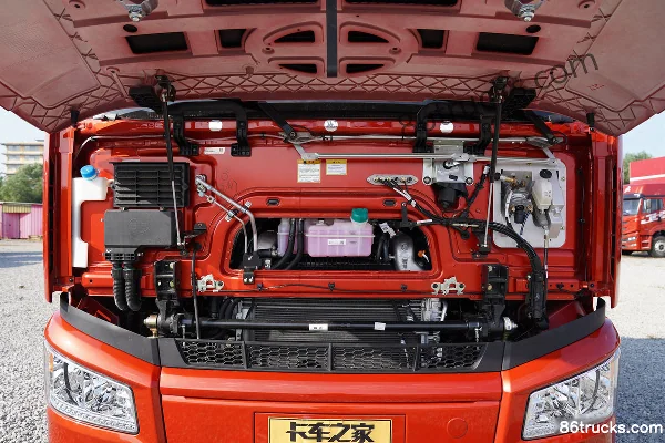 FAW Jiefang J6P Heavy Truck 2022 Model 520 hp 6X4(10 wheels) Automatic Tractor Truck (China VI) Chassis (1) | 86Trucks