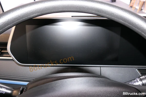 Dongfeng EV45 4.2m Single Row Pure Electric Van Light Truck 81.14kWh 4X2(6 wheels) Interior (2) | 86Trucks