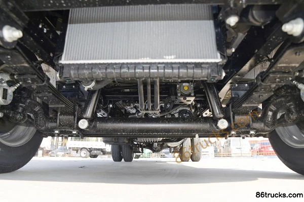 Foton Xiangling V2 1.6L 122 hp 4X2(6 wheels) gasoline 3.3m single-row flatbed mini truck Chassis (1) | 86Trucks