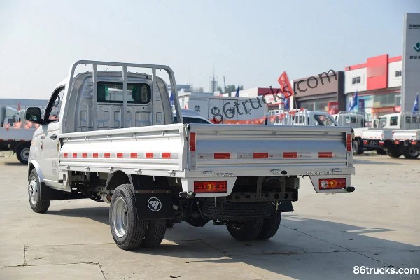 Foton Xiangling V2 1.6L 122 hp 4X2(6 wheels) gasoline 3.3m single-row flatbed mini truck Body (3) | 86Trucks