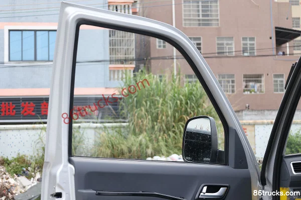 Heibao Auto Jingangbao 95hp 4X2(6 wheels) 2.73m Dump Truck Cab (2) | 86Trucks