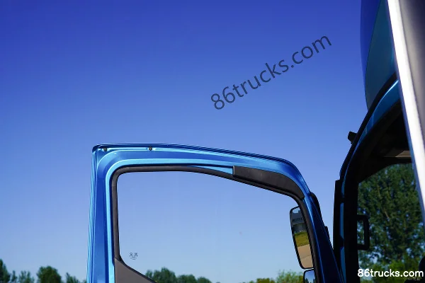 Feidi HW5 4,16 m cabine simple camion léger fourgon hybride rechargeable 17,5 kWh 4X2(6 roues) Intérieur (2) | 86Trucks
