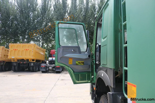 Sinotruk HOWO-7 375hp 8X4(12 wheels) 7.6m Dump Truck Cab (1) | 86Trucks