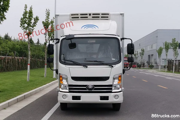 Yutong Medium Body 4.5T 3.95m Electric Refrigerated Truck 90.236kWh 4X2(6 wheels) Exterior (2) | 86Trucks