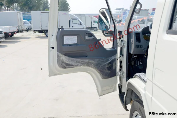 Foton Forland Small Card Star 3 115 hp 4X2(6 wheels) 2.71m double-row flatbed micro truck Cab (2) | 86Trucks