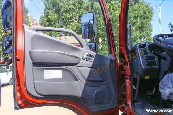 Foton Big Diamond ES7 270 hp 8X2(10 wheels) 7.2m dump truck Cab (2) | 86Trucks