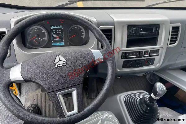 Sinotruk HOWO Zhuimeng 115 ch 4X2(6 roues) dépanneuse (marque Zhuanwei) Cabine (1) | 86Trucks