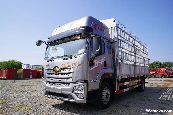 FAW Jiefang Qingdao JK6 Medium Truck 240 hp 4X2(6 wheels) 6.8m Grain Van Cargo Truck (Ratio 4.444) Exterior (3) | 86Trucks