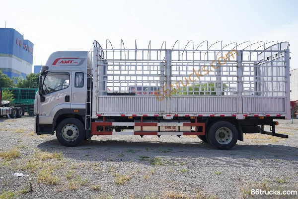 FAW Jiefang Qingdao JK6 Medium Truck 240 hp 4X2(6 wheels) 6.8m Grain Van Cargo Truck (Ratio 4.444) Body (2) | 86Trucks