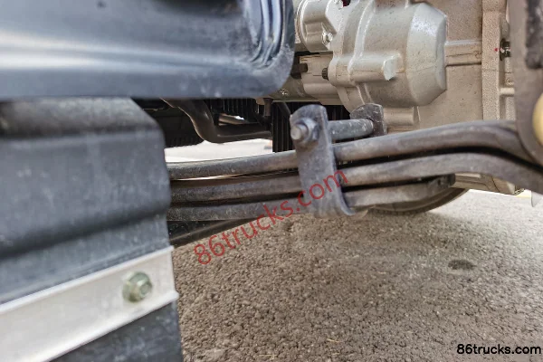 Foton Aumark S1 160 ch 4X2(6 roues) fourgon léger à cabine simple AMT (China VI) Châssis (1) | 86Trucks