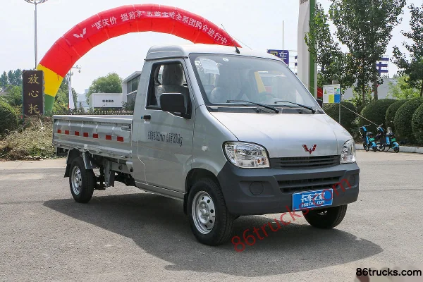 Wuling Sunshine 1.2L 76 hp 4X2(6 wheels) gasoline 2.501m single-row flatbed mini truck Exterior