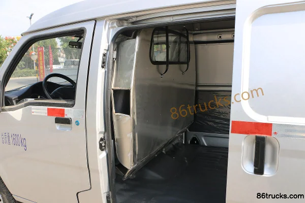 Wuling Sunshine 2020 version utilitaire 2 places 76 ch 1.2L camion fourgon Caisse (2) | 86Trucks