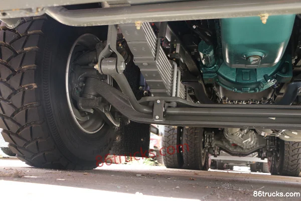 Sinotruk HOWO-7 380hp 6X4(10 wheels) 6.8m Dump Truck Chassis (3) | 86Trucks
