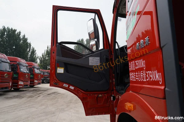 FAW Jiefang J6P Heavy Truck 6X4(10 wheels) Electric Swap Tractor Truck 350.07kWh Cab (1) | 86Trucks