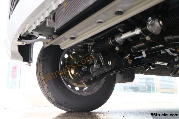 Foton Xiangling V1 1.6L 122hp 4X2(6 wheels) Gasoline 2.8m single-row flatbed micro truck (single rear wheel) (China VI) Chassis (2) | 86Truc