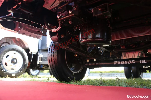 NanJun Ruibao 95 hp 4X2(6 wheels) 3.1m double-row cage van mini truck Chassis (2) | 86Trucks