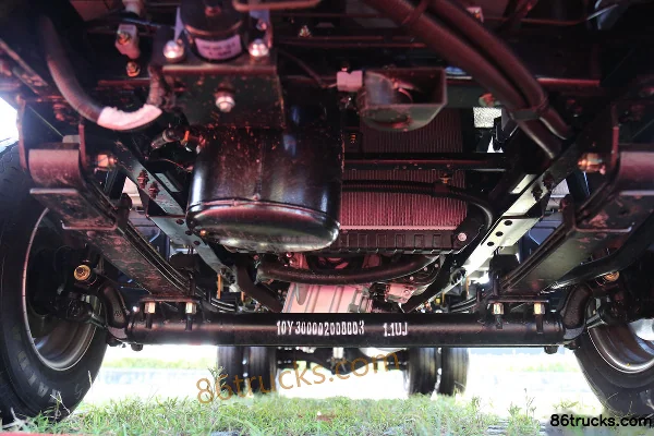 NanJun Ruibao 95 hp 4X2(6 wheels) 3.1m double-row cage van mini truck Chassis (1) | 86Trucks