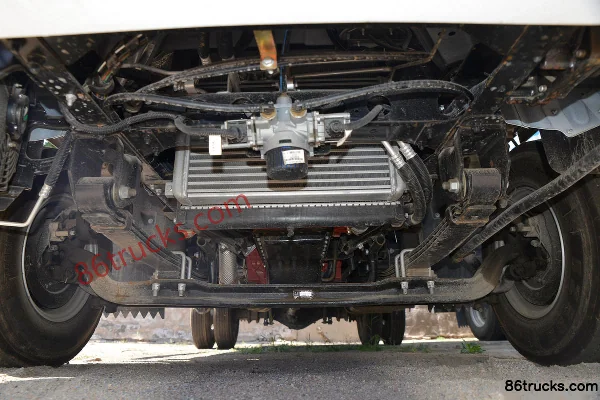 Yuejin Chaoyue C300 130hp 4X2(6 wheels) 4.15m Single Row Van Light Truck (China VI) Chassis (1) | 86Trucks
